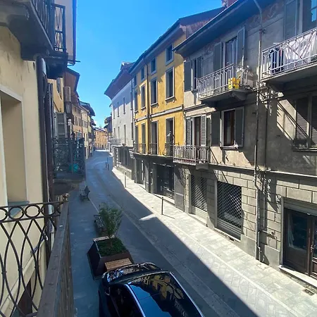 Pa E Ma Con Parcheggio Gratis Châtillon